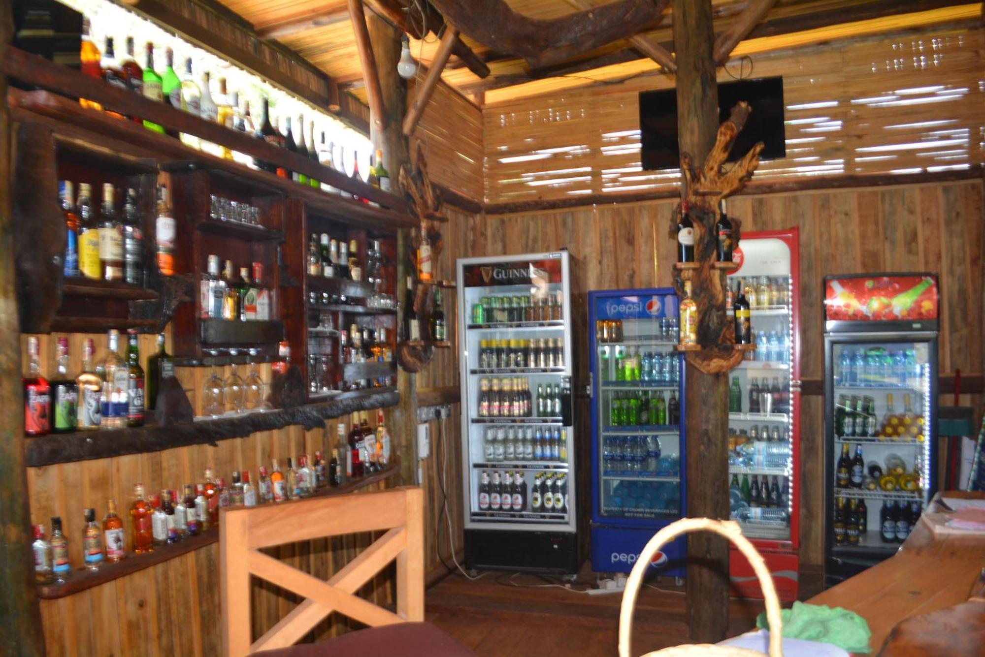 بيت شباب Jinja Backpackers المظهر الخارجي الصورة